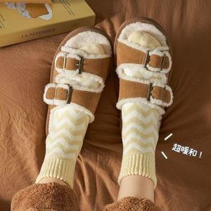 ถุงเท้าผู้หญิงแบบหนาบุขนแกะสำหรับฤดูหนาว ถุงเท้าลายทางแบบหนาสำหรับคู่รัก ถุงเท้าอุ่น - Product Image 1