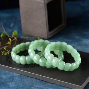 กำไลหยกเขียวธรรมชาติร้อยลูกปัดเชือกยางยืดหลากสี กำไลหยกทรงสูงแบบไม้ไผ่สำหรับผู้หญิง เครื่องประดับคุณภาพสูง ขายส่ง - Product Image 5