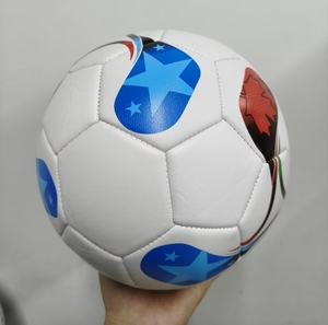 Ballon de football personnalisé, taille 5/4 officielle, ballon de football cousu à la machine, style <span class=keywords><strong>coupe</strong></span> <span class=keywords><strong>du</strong></span> <span class=keywords><strong>monde</strong></span>, pour l'entraînement et la promotion - Product Image 2
