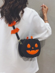 Sac à bandoulière/bandoulière croisée pour femme en PU avec fermeture éclair, motif citrouille d'Halloween, amusant et personnalisé, doublure en polyester, nouveau design de niche 2026 - Product Image 4