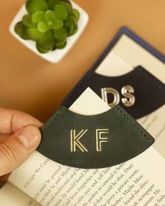 I nuovi segnalibri monogrammati all'ingrosso con segnalibri in pelle iniziale personalizzati per insegnanti regalo Logo personalizzato - Product Image 2