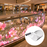 Écran LED Adhésif en Film Cristal P4 P5 P6 P8 pour Décoration de Balustrades en Verre de Centres Commerciaux et Atriums