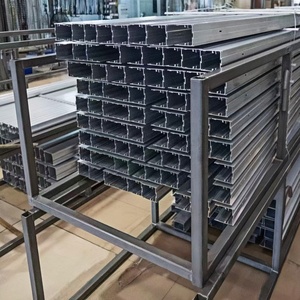 Profils rectangulaires en alliage d'aluminium de haute qualité 6061 T5-T6 pour applications de réfrigérateurs et de sols de villas - Product Image 4