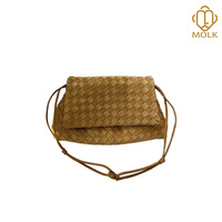 Sac à bandoulière pour femme Fashion Lady, texture tressée, avec fermeture à rabat à bouton-pression et corps souple