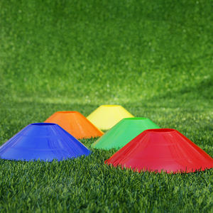 Conos de entrenamiento de fútbol de plástico PE multiusos, discos de agilidad de fútbol que no se desvanecen para sesiones de práctica de equipos deportivos repetidos - Product Image 3
