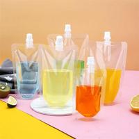 Emballage de boisson biodégradable personnalisé de 50 ml, 100 ml, 500 ml, sachet de boisson jetable debout avec bec verseur
