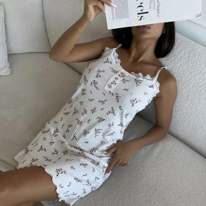 Camicia da Notte Estiva da Donna con Stampa Floreale, Vestito da Notte Morbido per Ragazze, Pigiama Traspirante con Scollo in Pizzo e Schiena Scoperta - Product Image 1