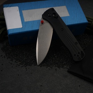 Cuchillo Plegable BM535BK de Acero Inoxidable con Punta de Gota, Mango Negro y Perilla para el Pulgar, para Uso en Exteriores y EDC - Product Image 3