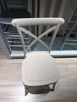 Chaise de banquet d'hôtel à prix abordable E-37, chaise de mariage à dossier croisé doré, chaise empilable en résine plastique à dossier en X