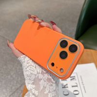 Coque en silicone liquide avec grande fenêtre de protection de l'appareil photo pour iPhone 17 16 15