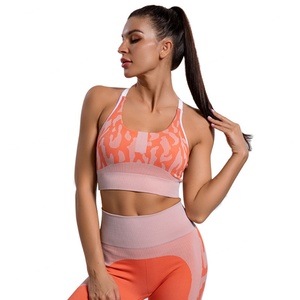 Ensemble de sport 2 pièces pour femme, vêtements de fitness et yoga, short de yoga inclus - Product Image 2