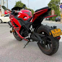 Motocicleta Deportiva Xinshiji Fire Fang 400, Excelente Estado. Motor Bicilíndrico de 400cc Refrigerado por Líquido, ABS y Tablero TFT, Totalmente Funcional