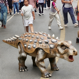 Oyun Alanı Ekipmanları Uzaktan Kumandalı Çocuklar İçin Yürüyen Animatronik Robotik Ankylosaurus Dinozor Köpek Evcil Hayvan - Product Image 1