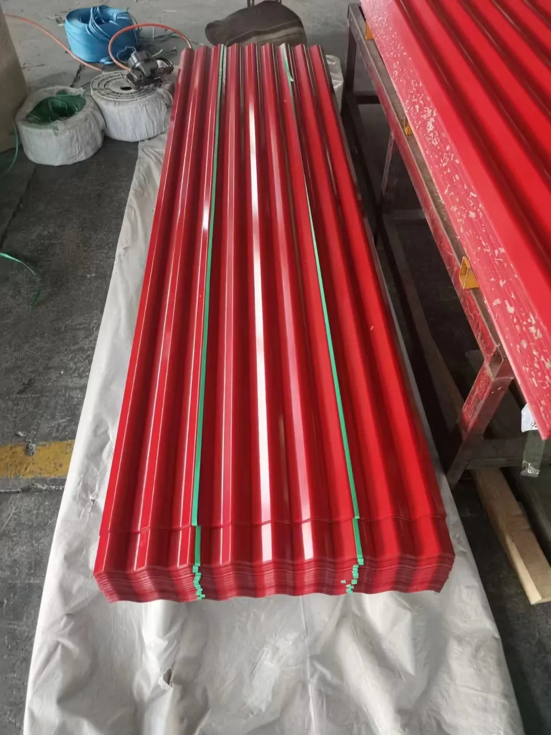 High Quality Color-Coated Steel Coil China Manufacturing for Building Materials for Metal Roof Plates