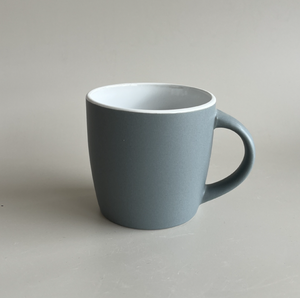 แก้วกาแฟเซรามิกสีดำด้าน ด้านในสีขาว ดีไซน์มินิมอล 350 มล. - Product Image 3