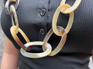 Collier en corne de buffle de qualité supérieure, artisanat naturel, bijoux fabriqués par des artisans, conçus pour un confort léger et une durabilité durable - Product Image 2