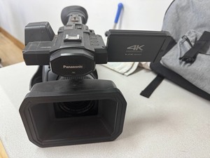 Cámara de Video Digital Híbrida de 5 Ejes con Sensor MOS de 1.0 Pulgadas y 21.09MP 20X 4K para AG-UX180MC - Product Image 3
