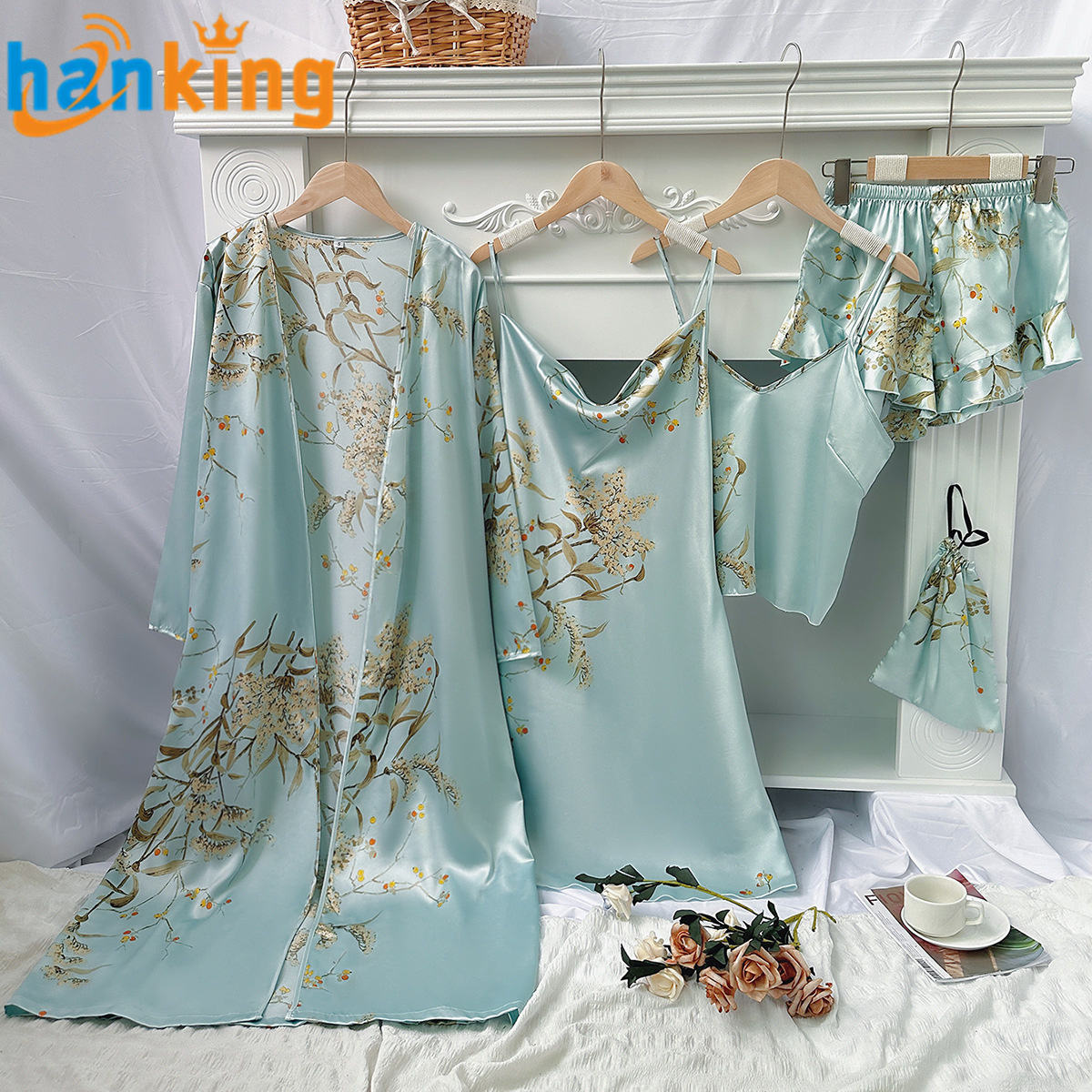 สีเขียวอ่อน