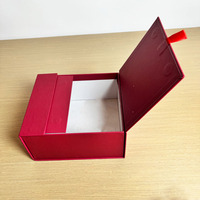 Boîtes cadeaux en papier pour bijoux avec logo personnalisé, anneaux, boucles d'oreilles, colliers, bracelets, emballage de bijoux avec ruban