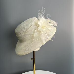 Nouveau chapeau en sinamay à large bord avec plume, chapeau de fête du thé pour femmes, chapeau de <span class=keywords><strong>derby</strong></span> du Kentucky, chapeau d'église, style de caractère en plein air - Product Image 1