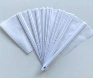 Promoción: Abanicos de mano plegables de poliéster de 13 pulgadas para sublimación, con varillas de plástico, tipo Kongfu, con sonido de crujido. - Product Image 2
