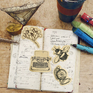Pegatinas de Papel Retro con Animales Pequeños, Autoadhesivas, Laminadas Brillantes, Hechas a Mano, para Manualidades, Etiquetas para Álbumes de Recortes, Set de Manualidades Vintage para Diario - Product Image 1