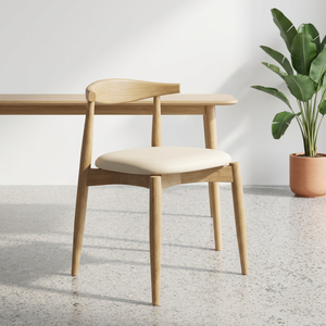 Chaise de salle à manger scandinave moderne en bois avec siège rembourré en similicuir pour l'ameublement de la maison - Product Image 1