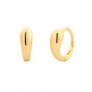Pendientes de Aro Huggie de Plata de Ley 925 de Alto Brillo, Sin Níquel, Bañados en Oro, Diseño Articulado, Joyería Diaria para Mujer, Regalo, Venta al por Mayor - Product Image 4