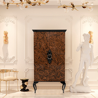 Meuble de rangement élégant inspiré, en bois artisanal, finition brillante, polyvalent, multifonctionnel, pour la maison et la villa