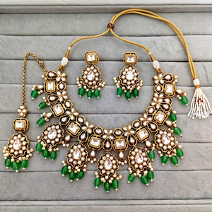 Conjunto de Collar Minimalista Chapado en Oro con Circonitas y Cristal Azul Zafiro en Forma de Corazón, Cadena con Piedras Preciosas y Pendientes Florales - Product Image 1