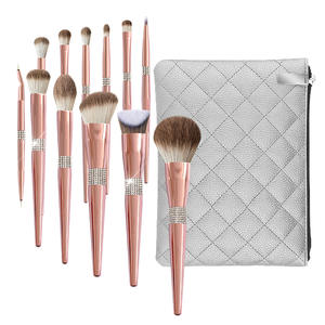 Ensemble de maquillage 12 pièces en laine douce Rose Gold Snow Fox Design comprend des outils de beauté pour le visage pour l'application de cheveux synthétiques - Product Image 5
