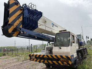 Grue sur camion Tadano GT550E 55 tonnes, hauteur de levage 39m, moteur Nissan, occasion, bon état, avec pompe, boîte de vitesses et moteur. - Product Image 3