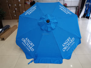 Sombrilla de Playa Promocional Plegable, Impermeable y Ligera con Impresión Serigrafiada PEPSI para Uso en Muebles de Exterior - Product Image 6