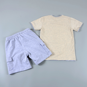 Vente en gros enfants respirant <span class=keywords><strong>100</strong></span> coton manches courtes hauts shorts couleur unie beige gris ensemble d'été pour garçons - Product Image 4