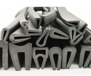 OEM ODM tùy chỉnh đệm xe tăng dây đeo bảo vệ <span class=keywords><strong>U</strong></span> loại con dấ<span class=keywords><strong>u</strong></span> cao su dải - Product Image 4