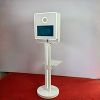 Photomaton de fête en métal avec écran tactile 15,6 pouces, ventilateur de refroidissement RGB étanche, imprimante en libre-service, caméra, capacité 200 kg, 15 personnes