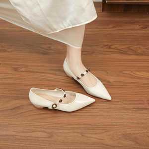 Zapatos de Vestir de Mujer de Color Sólido con Punta en Pico Retro, Correa en el Tobillo y Tacón Interno Aumentado, de Cuero Genuino - Product Image 3