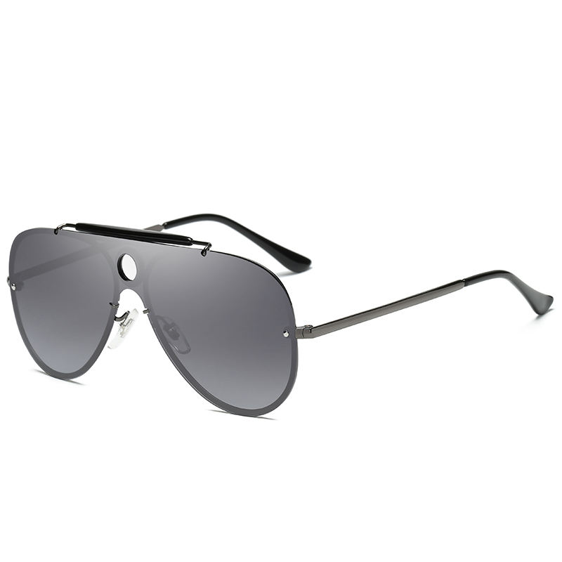 ปืน/สีม่วงไล่ระดับ