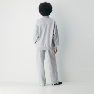 Joymay Suppliers Custom <strong>Tracksuits</strong> Fashion Style Embroidered Loose Men's Women's Sweatshirt Luxury Polo V Neck Sweatshirts Set - Product Image 3