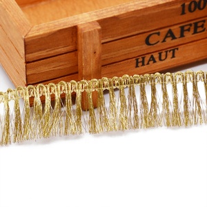 <span class=keywords><strong>Frange</strong></span> à pampilles métallique Lurex dorée et argentée de 5 cm en gros pour la décoration de tissus d'ameublement et de rideaux - Product Image 6