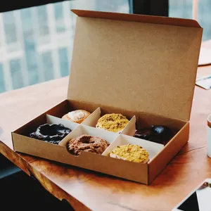 定制糕点包装甜盒带分隔器食品展示盒取走食品容器一次性纸盒牛皮纸接受