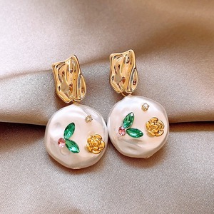 Pendientes de esmalte ovalados chapados en oro Vintage, pendientes de tuerca de flor de perla Puff con pintura al óleo de Palacio, regalo Unisex para mujeres y hombres - Product Image 4