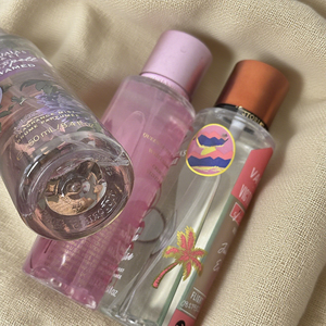 250ml botella grande cuerpo niebla venta al por mayor dulce Floral mujeres <span class=keywords><strong>Perfume</strong></span> Spray de larga duración OEM - Product Image 3