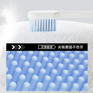 Brosse à dents manuelle à tête large à 65 trous pour adultes, poils fins et doux, couleur bonbon, pack familial - Product Image 2