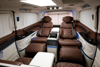 Kit de conversion intérieur de luxe pour Mercedes Vito V-Class W447 avec cloison intégrale, TV relevable, sièges Captain VIP et plafond Starlight d'origine