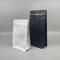 Sacs d'emballage pour grains de café en aluminium à fond plat, noir et blanc, avec valve, personnalisables, en stock, 100g, 250g, 340g, 500g, 1kg