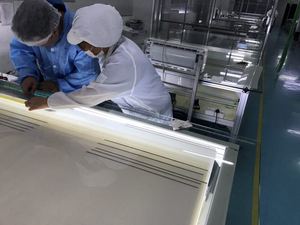 Pellicola per Vetri Intelligente Flessibile e Infrangibile, Commutabile Elettricamente per Uso Domestico - Product Image 5