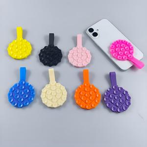Support de téléphone portable portable en silicone à ventouse double face, poignée de coque au design cœur avec produits en caoutchouc durables - Product Image 5