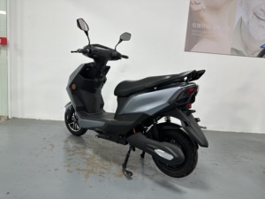 Motocicleta eléctrica para adultos, ciclomotor hiliang de dos ruedas con grafeno EEC certificado - Product Image 4