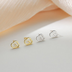 Cloud Shape Stud Earrings For Women Minimalist Design Silver Tone Small Earring Geometric Fashion Jewelry For Everyday Wear - Product Image 3
